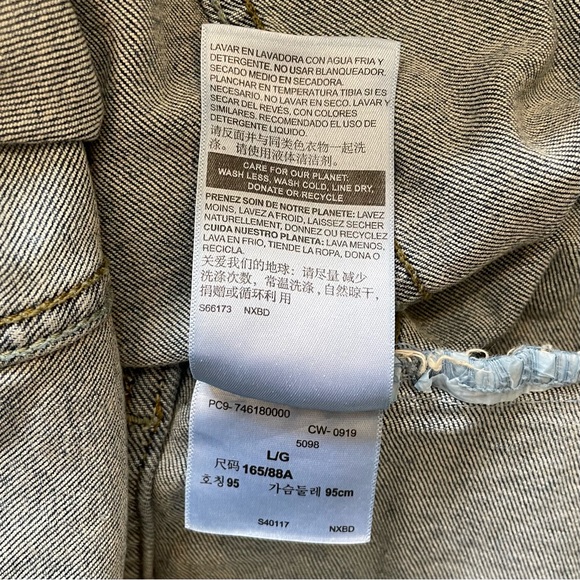 Denizen From Levi’s Jean Jacket - Picture 4 of 5